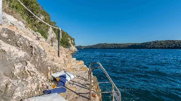 Villa in Vrsar for Up to 10 Guests with Pool