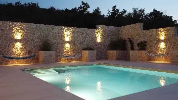 Villa in Vinjerac with Sea View and Outdoor Pool