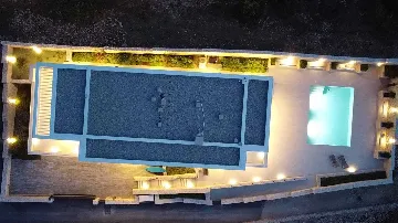 Villa in Vinjerac with Sea View and Outdoor Pool