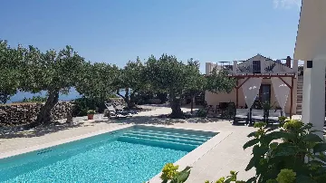 Dalmatian Stone Villa in Supetar for Up to 8