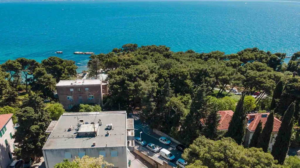 Villa in Split for 10 Guests with Sauna