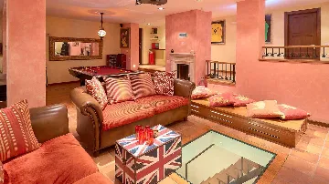 Villa in Split for 10 Guests with Sauna