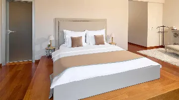 Villa in Split for 10 Guests with Sauna