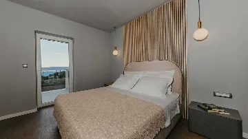 4-Bedroom Villa with Pool and Sea Views in Seget Donji