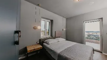 4-Bedroom Villa with Pool and Sea Views in Seget Donji