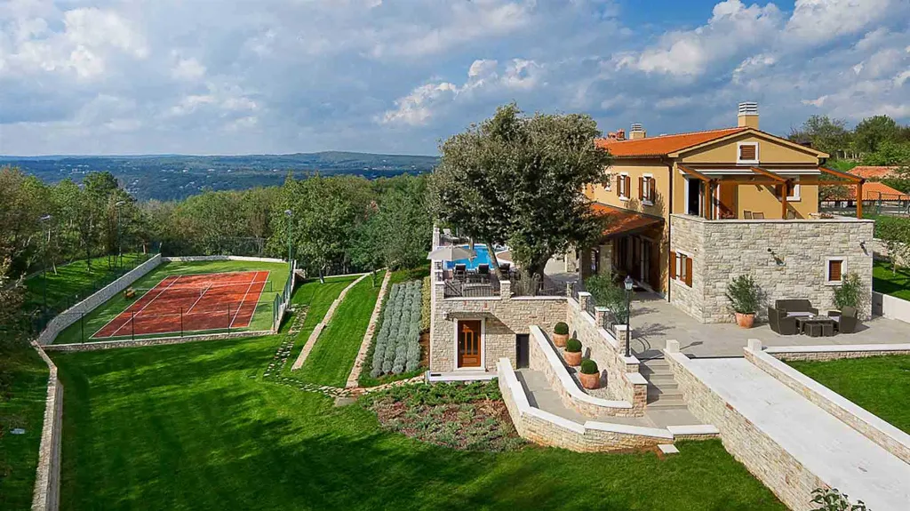 Heritage Villa in Labin for 8 Guests