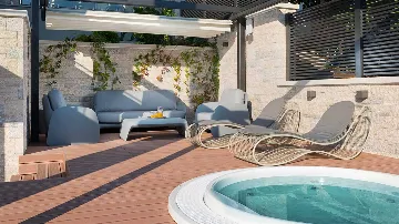 5-Bedroom Villa with Spa & Heated Pool near Labin