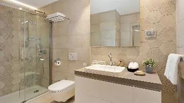 5-Bedroom Villa with Spa & Heated Pool near Labin