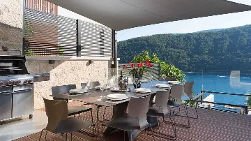 5-Bedroom Villa with Spa & Heated Pool near Labin