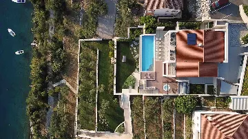 5-Bedroom Villa with Spa & Heated Pool near Labin