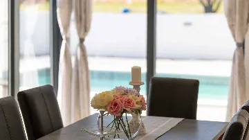 3-Bedroom Villa with Pool & BBQ in Kaštel Novi