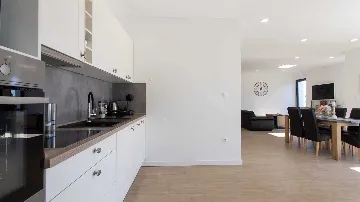 3-Bedroom Villa with Pool & BBQ in Kaštel Novi