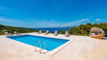 Villa with Sea Views in Pučišća (Sleeps 12)