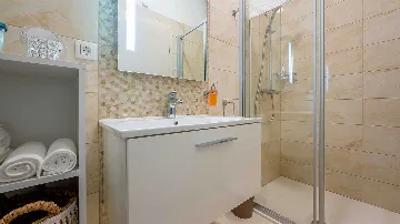 Villa with Sea Views in Pučišća (Sleeps 12)