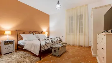 Villa with Sea Views in Pučišća (Sleeps 12)