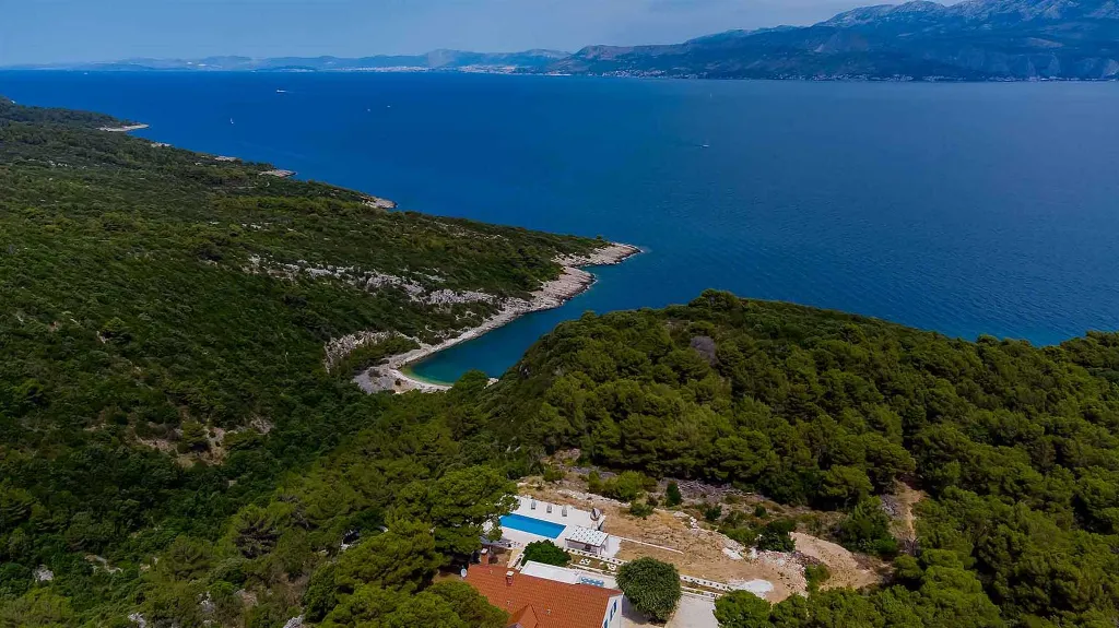 Villa with Sea Views in Pučišća (Sleeps 12)
