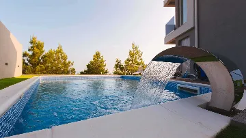4-Bedroom Sea-View Villa in Klis