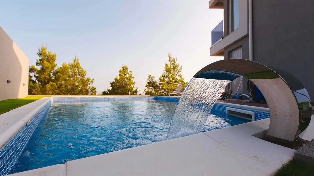 4-Bedroom Sea-View Villa in Klis