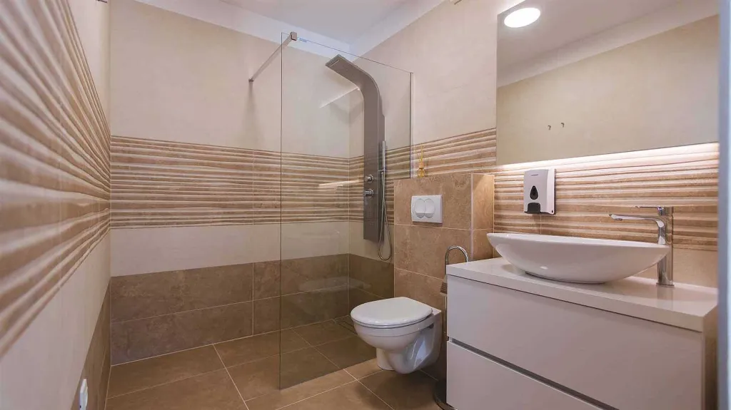 4-Bedroom Sea-View Villa in Klis