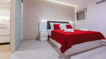 4-Bedroom Sea-View Villa in Klis