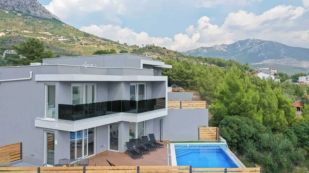 Modern Villa with Private Pool in Klis