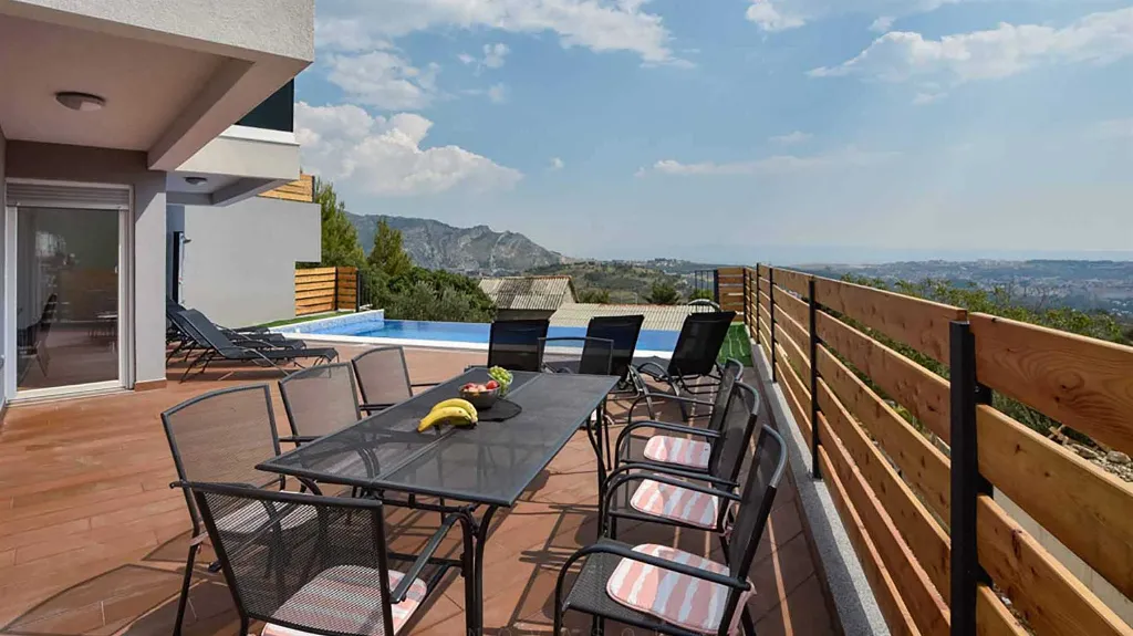 Modern Villa with Private Pool in Klis