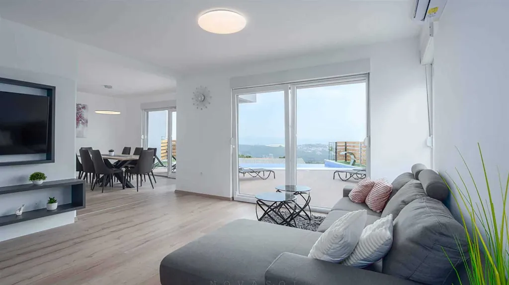 Modern Villa with Private Pool in Klis