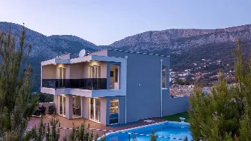 Villa Complex in Klis for Up to 16 Guests