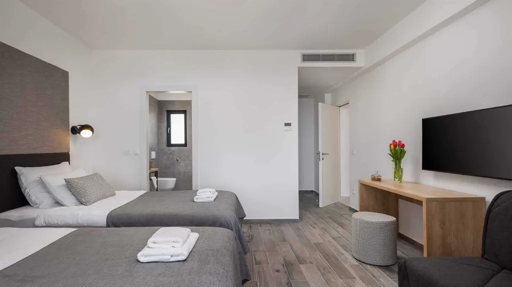 4-Bedroom Villa in Primošten Burnji for Up to 10