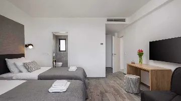 4-Bedroom Villa in Primošten Burnji for Up to 10