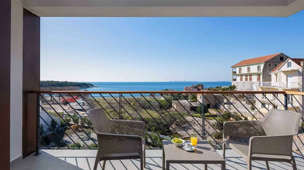 4-Bedroom Villa in Primošten Burnji for Up to 10