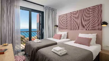 4-Bedroom Villa in Primošten Burnji for Up to 10