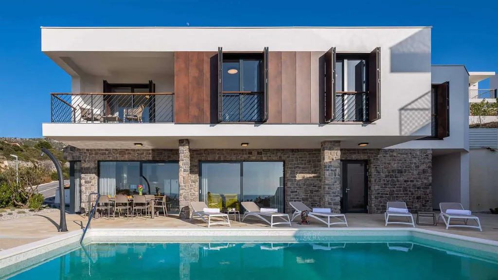 Villa with Sea Views in Primošten Burnji