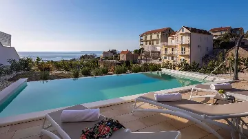 Villa with Sea Views in Primošten Burnji