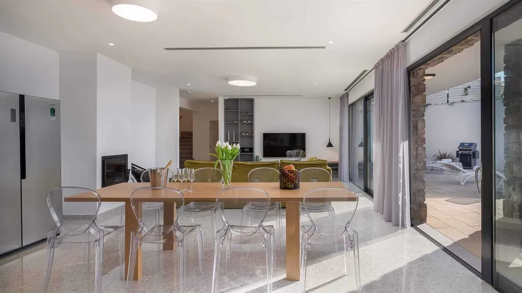 Villa with Sea Views in Primošten Burnji