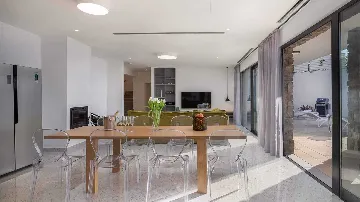 Villa with Sea Views in Primošten Burnji