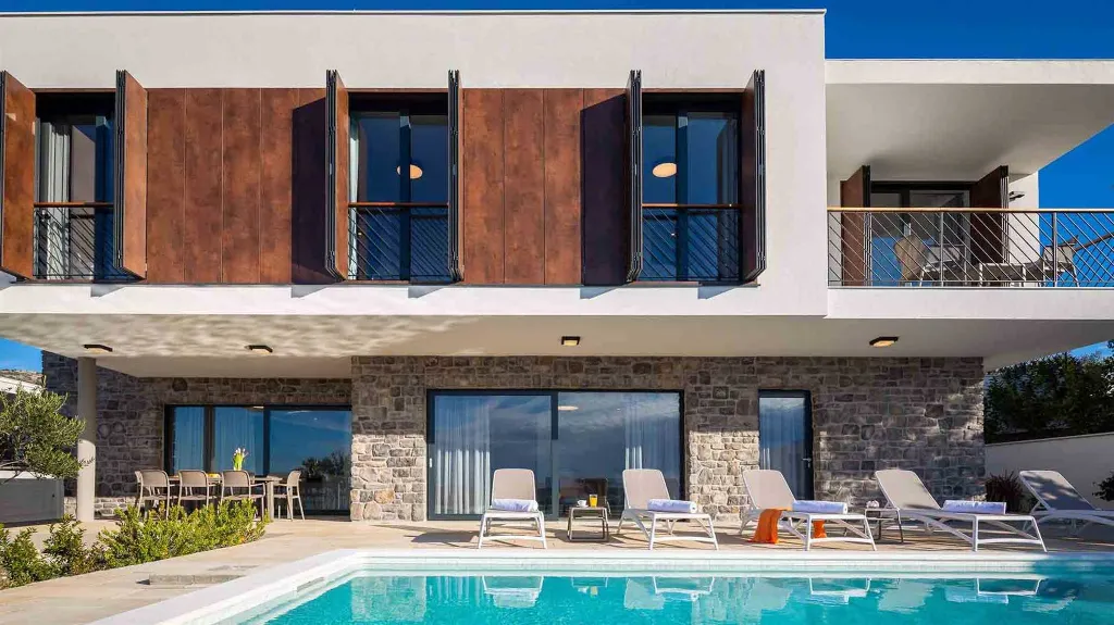 Villa in Primošten Burnji with Pool & Sea Views