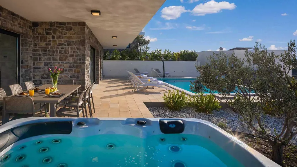 Villa in Primošten Burnji with Pool & Sea Views