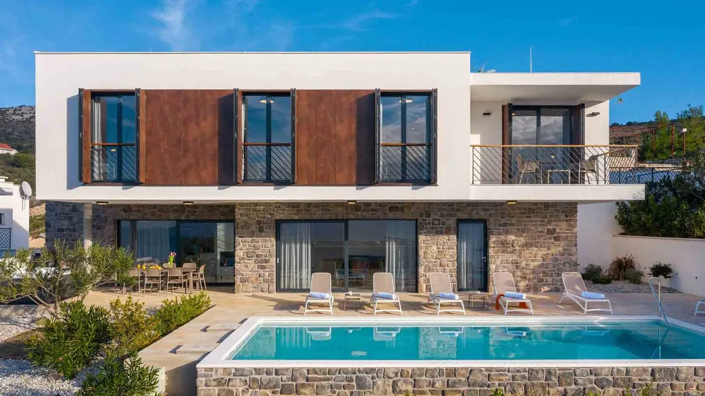 Villa in Primošten Burnji with Pool & Sea Views