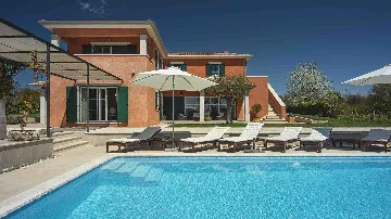 Tinjan 4-Bedroom Villa for 8 Guests, Croatia
