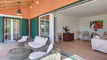Tinjan 4-Bedroom Villa for 8 Guests, Croatia