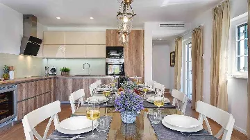 Tinjan 4-Bedroom Villa for 8 Guests, Croatia