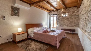 4-Bedroom Villa in Sveti Lovreč for 8 Guests