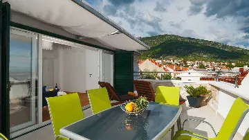 Stone Villa with Pool in Bol for 9 Guests