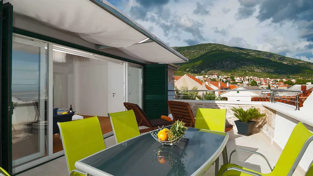 Stone Villa with Pool in Bol for 9 Guests