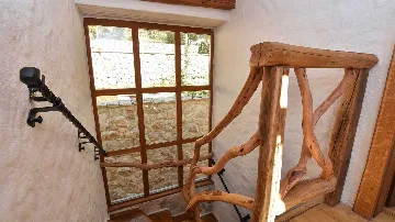 Rustic Stone Villa in Zastražišće (4–7 guests)