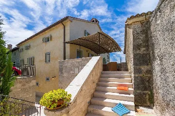 Heritage Villa in Višnjan for 8 Guests