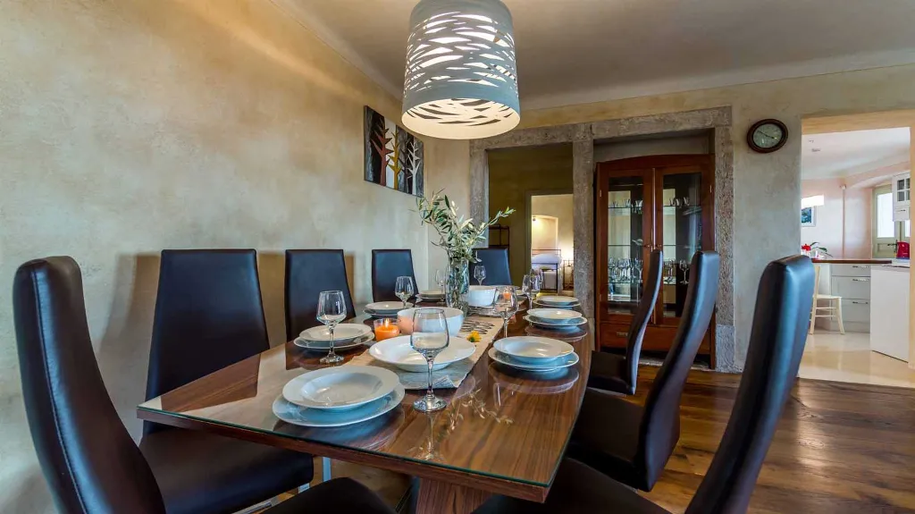 Heritage Villa in Višnjan for 8 Guests