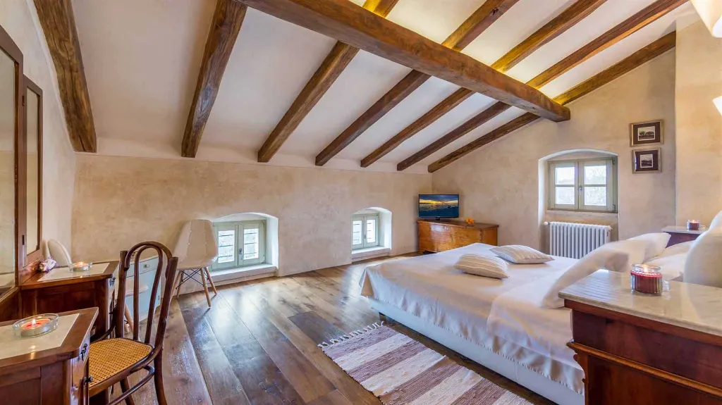Heritage Villa in Višnjan for 8 Guests