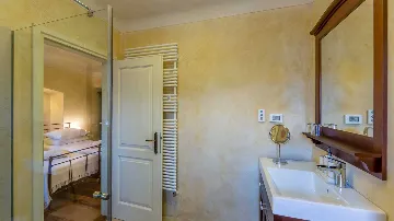 Heritage Villa in Višnjan for 8 Guests